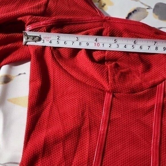New Guess Red Corset Long-Sleeved Crop Top​​​​​​​​​​​​​​​​​​​​​ - Picture 8 of 11